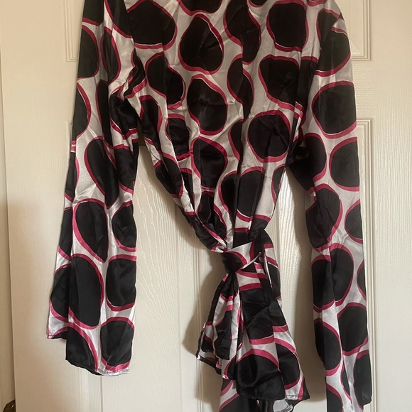 Lane Bryant dress wrap top with bell sleeves 18/20 - Picture 2 of 11